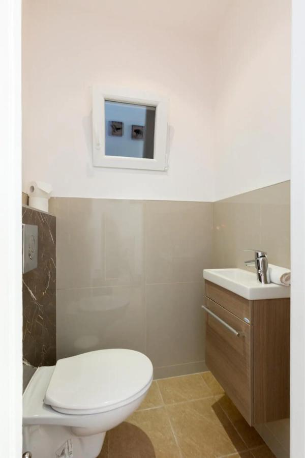 Kresz Geza 29 Westend Station 2 Bedrooms+living Ac Апартаменти *